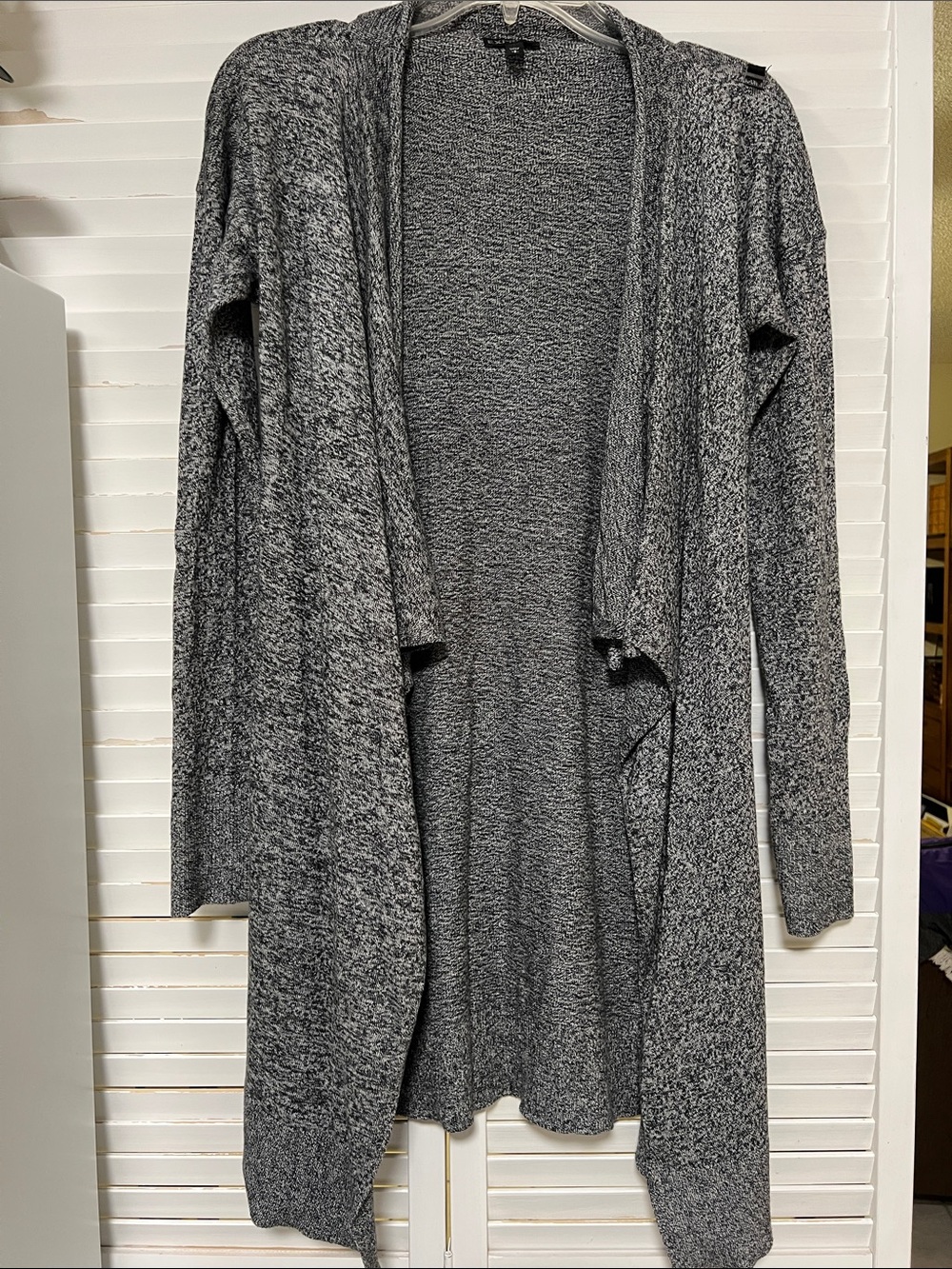 Express - Cardigan Black And White Soft Cotton Woven to Steel Gray Small Petite